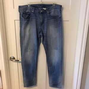 H&M Boyfriend tapered leg jeans.sz 33/32